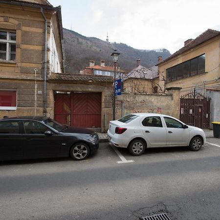 Appartement Charming Old Town Flat With Mountain View à Braşov Extérieur photo