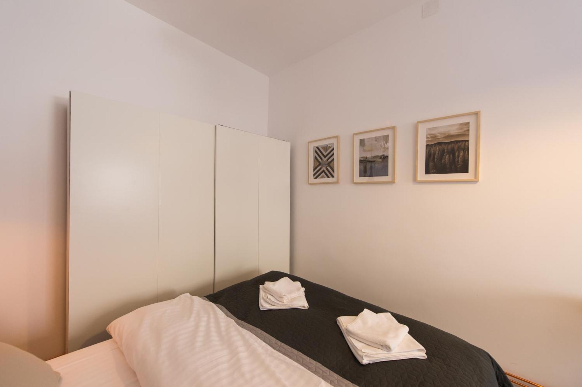 Appartement Charming Old Town Flat With Mountain View à Braşov Extérieur photo